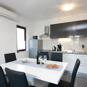  Apartament Dević