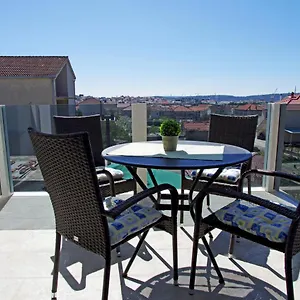 apartman-barbara-trogir.hotels-in-trogir.com/